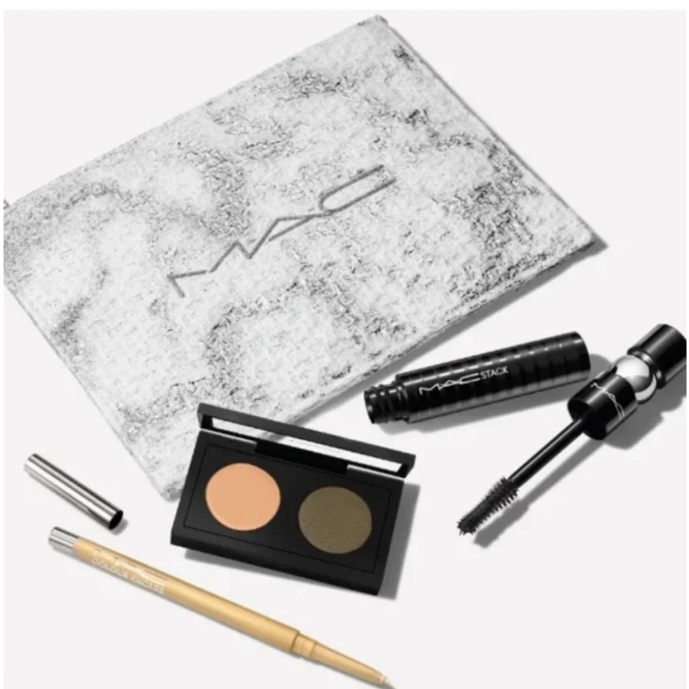 MAC Cosmetics Eye Makeup Set with Black and Cream Shades
